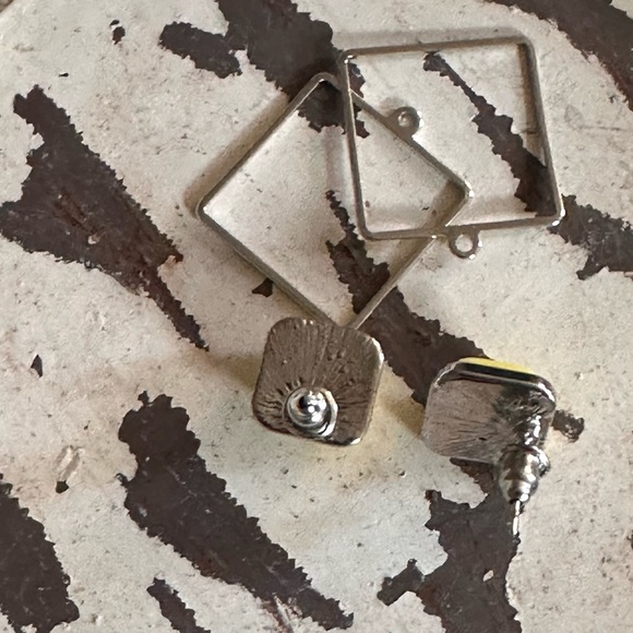 YELLOW SQUARE JACKET EARRINGS •2-in-1• - Picture 4 of 4